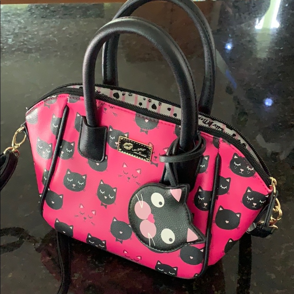Betsey Johnson cross body purse